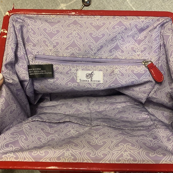 Red Sienna Ricchi purse - Picture 3 of 4
